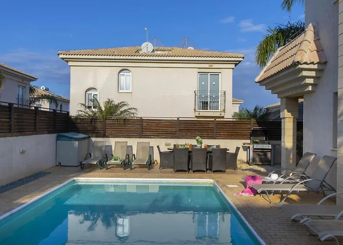 Blue Water Bay Paralimni