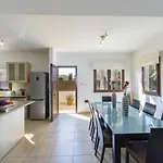 Villa Blue Water Bay
