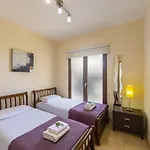 Blue Water Bay Villa *
