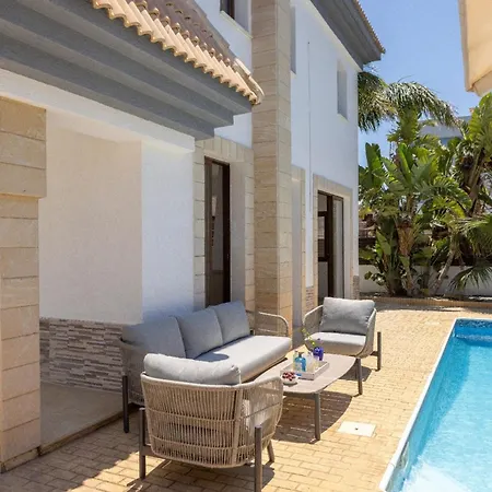 Blue Water Bay Villa Paralimni