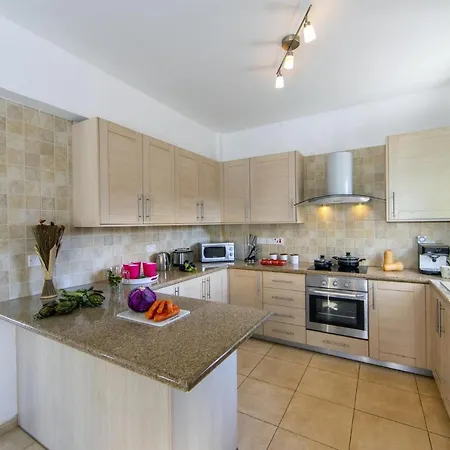 Вилла Blue Water Bay Паралимни