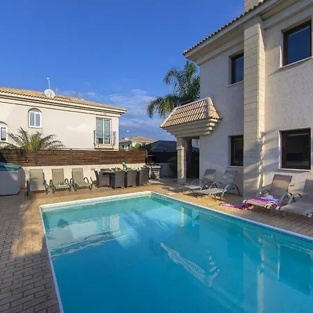 Villa Blue Water Bay