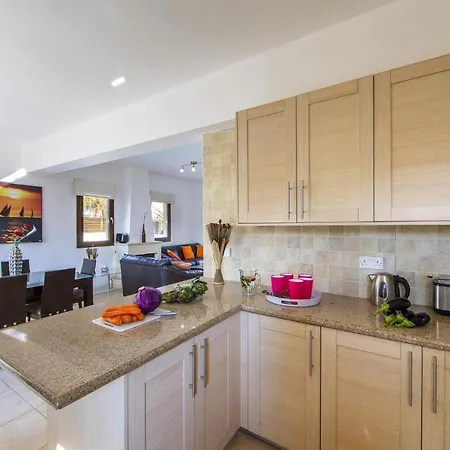 Вилла Blue Water Bay