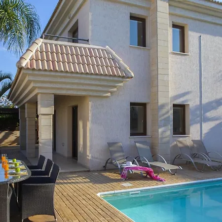 Blue Water Bay * Паралимни