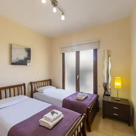 Blue Water Bay Вилла *