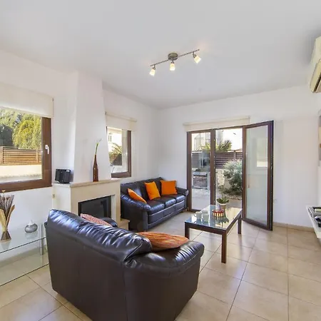 Blue Water Bay * Паралимни