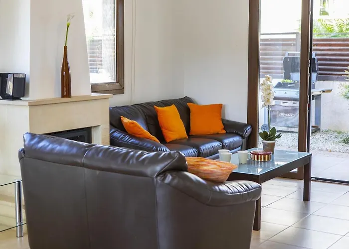 Blue Water Bay Villa