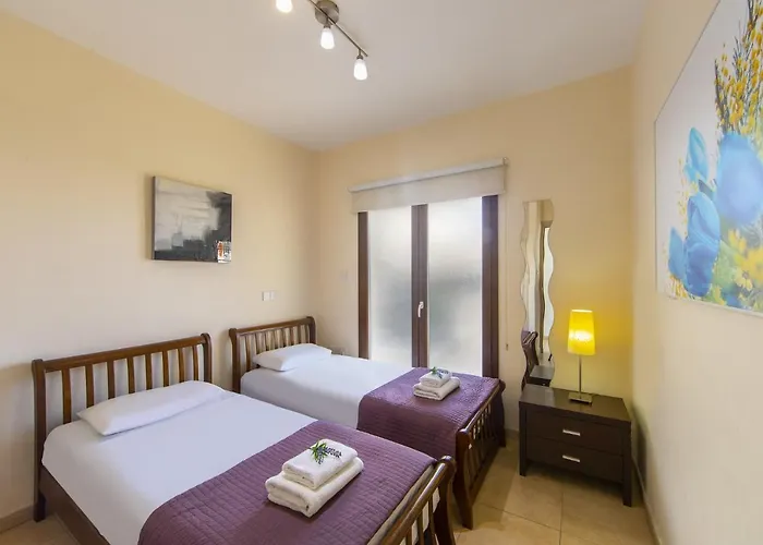 Blue Water Bay Villa *