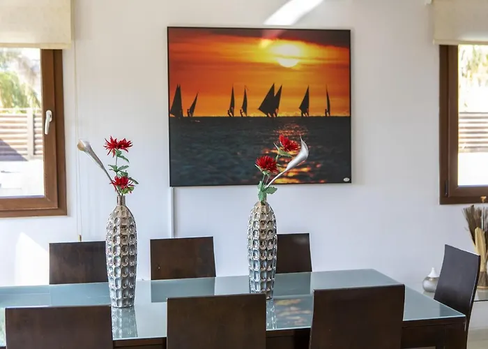 Blue Water Bay * Paralimni